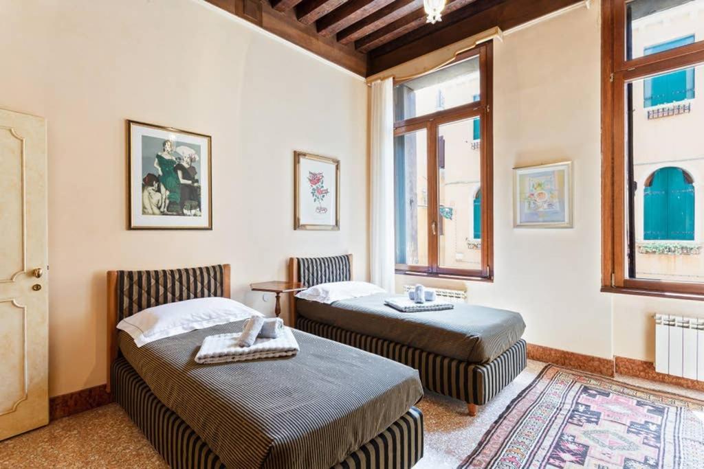 Doge Palace Luxury Apartment - Cannaregio Venice Luaran gambar