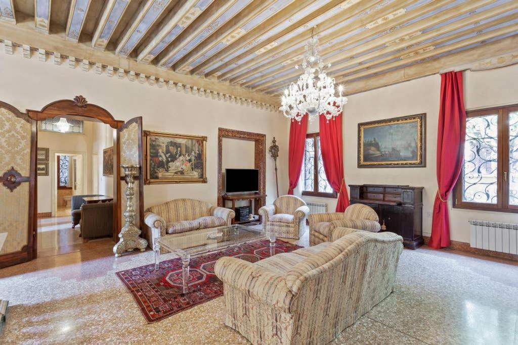 Doge Palace Luxury Apartment - Cannaregio Venice Luaran gambar