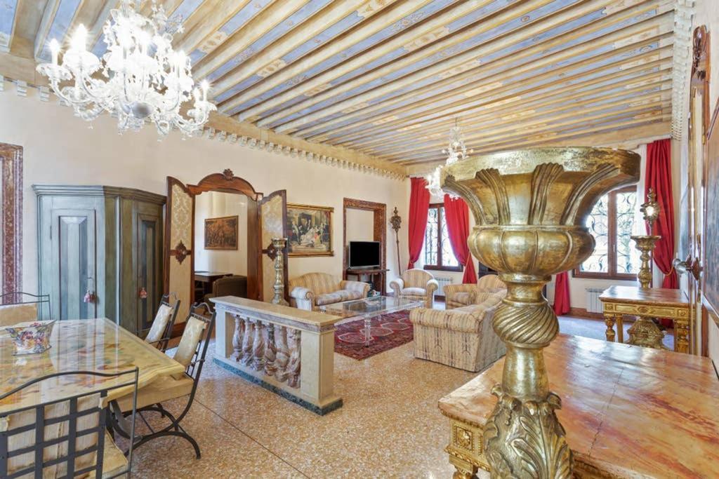 Doge Palace Luxury Apartment - Cannaregio Venice Luaran gambar