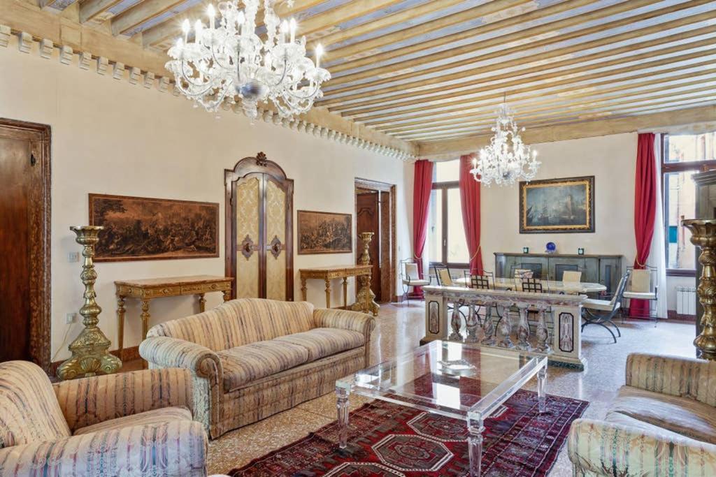 Doge Palace Luxury Apartment - Cannaregio Venice Luaran gambar