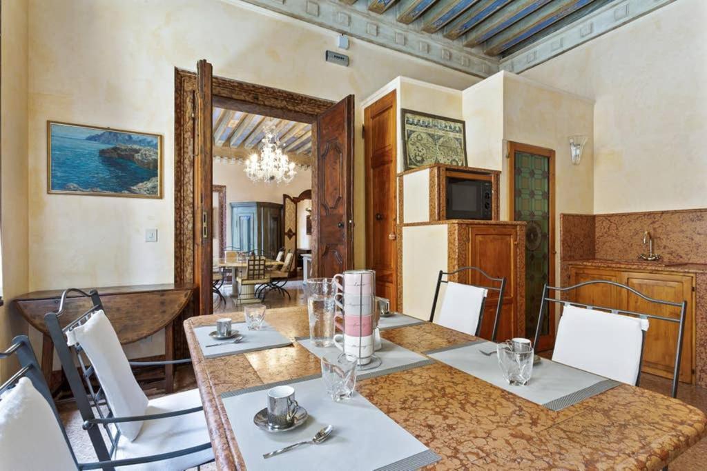 Doge Palace Luxury Apartment - Cannaregio Venice Luaran gambar