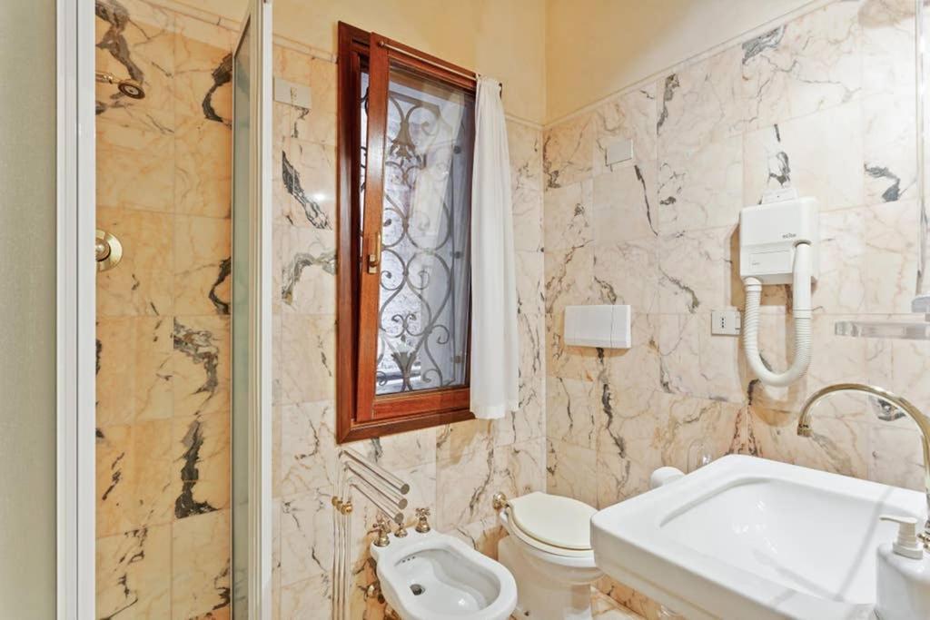 Doge Palace Luxury Apartment - Cannaregio Venice Luaran gambar